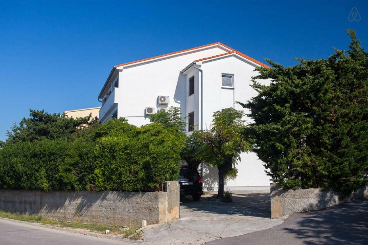 Guest House Mazuth II Banjol Kültér fotó