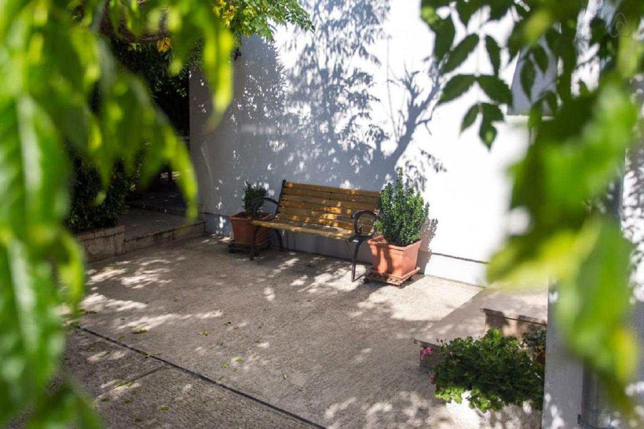 Guest House Mazuth II Banjol Kültér fotó